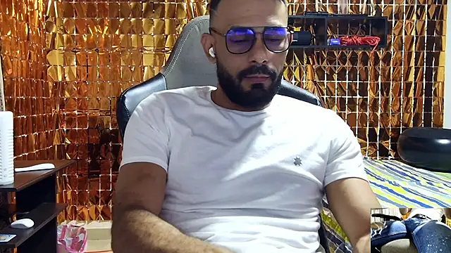 Snapshot of BEN_BLAZE chatting on January 19, 2025, 11:32 pm BEN BLAZE online show from January 19, 2025, 11:32 pm