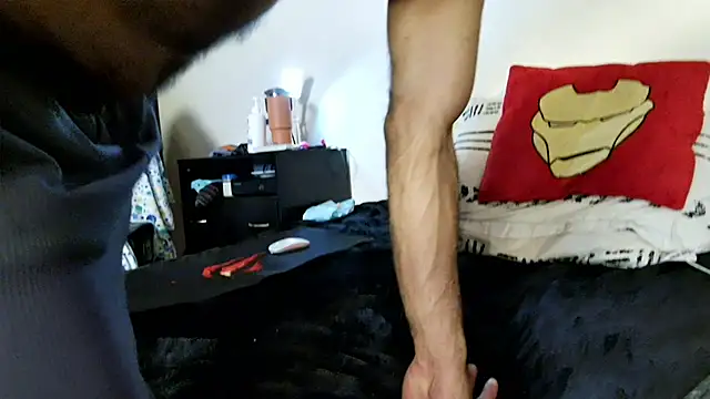 Snapshot of BEN_BLAZE chatting on February 16, 2025, 3:37 am BEN BLAZE online show from February 16, 2025, 3:37 am