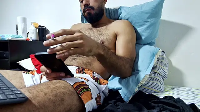 Snapshot of BEN_BLAZE chatting on February 18, 2025, 7:30 pm BEN BLAZE online show from February 18, 2025, 7:30 pm