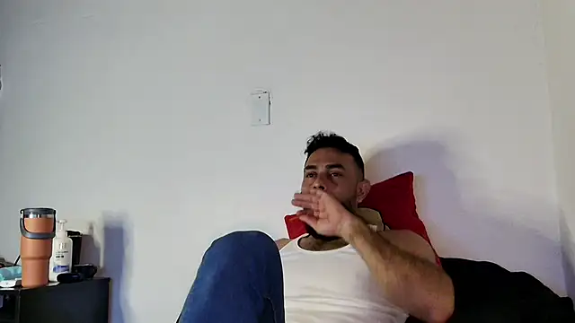 Snapshot of BEN_BLAZE chatting on February 21, 2025, 4:48 pm BEN BLAZE online show from February 21, 2025, 4:48 pm