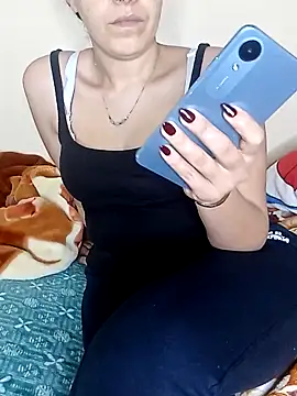 Snapshot of ShadiaStar chatting on March 27, 2026, 12:05 pm ShadiaStar online show from March 27, 2026, 12:05 pm