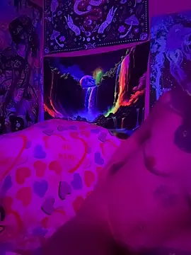 Snapshot of Stonermama666420 chatting on February 12, 2026, 5:57 am Stonermama666420 online show from February 12, 2026, 5:57 am