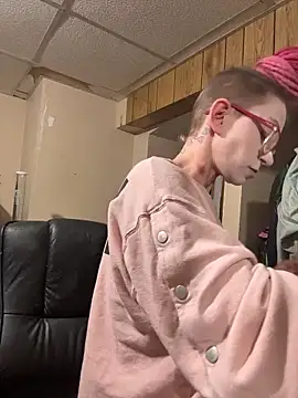 Snapshot of Stonermama666420 chatting on March 16, 2026, 3:23 am Stonermama666420 online show from March 16, 2026, 3:23 am