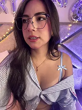 Melody 04 online show from February 18, 2026, 3:35 am