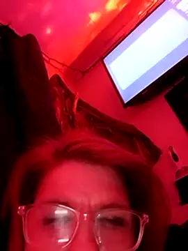 Snapshot of Neveah6 chatting on February 26, 2025, 2:14 pm Neveah6 online show from February 26, 2025, 2:14 pm