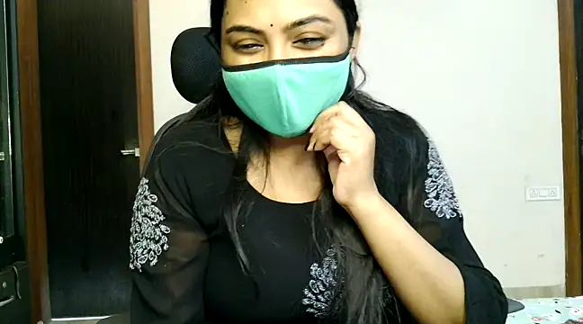 Snapshot of Hritvika chatting on February 22, 2025, 6:06 am Hritvika online show from February 22, 2025, 6:06 am