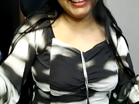 Snapshot of Hritvika chatting on February 24, 2025, 5:54 am Hritvika online show from February 24, 2025, 5:54 am