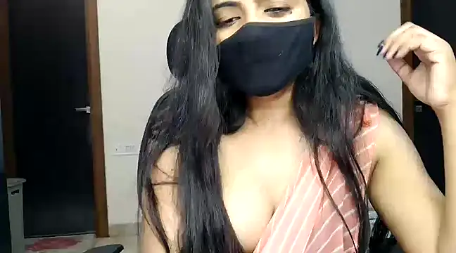 Snapshot of Hritvika chatting on March 8, 2025, 5:01 pm Hritvika online show from March 8, 2025, 5:01 pm