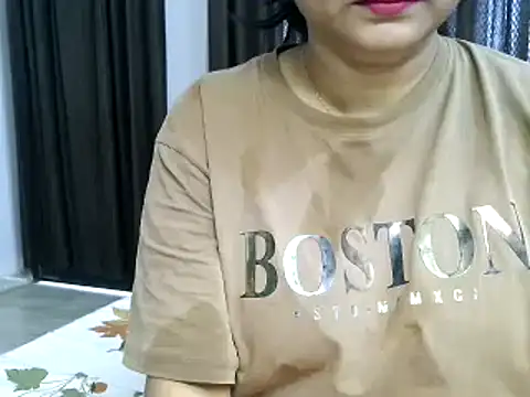 Snapshot of Hritvika chatting on February 16, 2026, 4:30 am Hritvika online show from February 16, 2026, 4:30 am