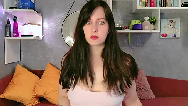 liya gorgeous online show from May 7, 2026, 4:12 pm