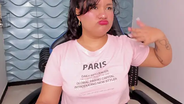 natasha adams22 online show from February 2, 2025, 1:12 am