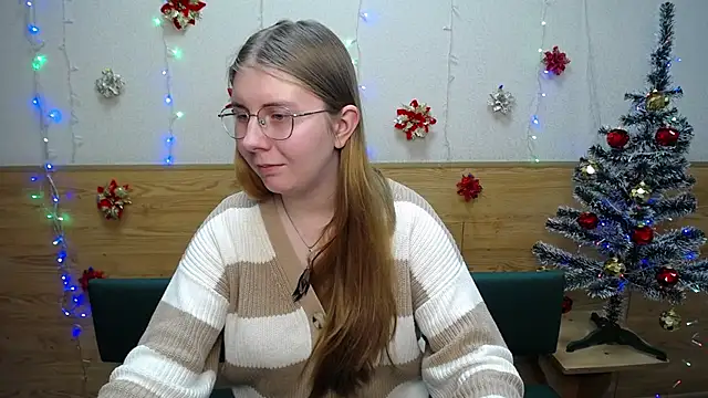 Snapshot of RysaKosaYlya chatting on December 19, 2024, 7:40 am RysaKosaYlya online show from December 19, 2024, 7:40 am
