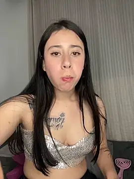 Snapshot of Zoee_t chatting on March 7, 2025, 2:25 am Zoee t online show from March 7, 2025, 2:25 am