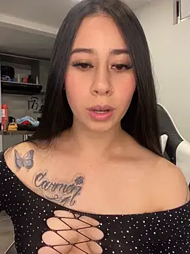 Snapshot of Zoee_t chatting on January 7, 2026, 4:37 am Zoee t online show from January 7, 2026, 4:37 am