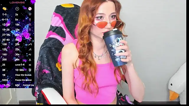 Snapshot of emily_cline chatting on September 29, 2025, 10:14 pm emily cline online show from September 29, 2025, 10:14 pm