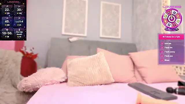 Snapshot of EuphoriaElle chatting on December 21, 2024, 12:31 am EuphoriaElle online show from December 21, 2024, 12:31 am