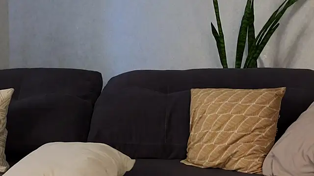 WiloneEsse online show from March 2, 2025, 4:17 am