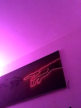 Avamereandmikel online show from November 1, 2025, 4:25 am