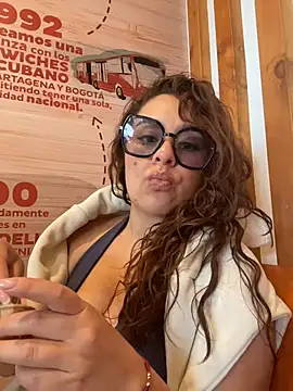 Snapshot of Gabriela-Parker_ chatting on November 23, 2025, 7:57 pm Gabriela-Parker online show from November 23, 2025, 7:57 pm