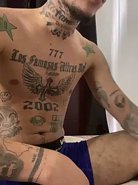 Snapshot of Junihn0 chatting on December 25, 2024, 5:15 pm Junihn0 online show from December 25, 2024, 5:15 pm