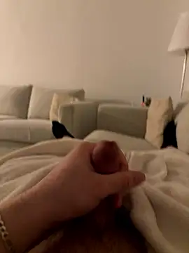 Snapshot of Loco42- chatting on January 19, 2026, 2:15 am Loco42- online show from January 19, 2026, 2:15 am