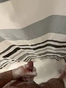 Snapshot of Loco42- chatting on February 17, 2026, 11:00 pm Loco42- online show from February 17, 2026, 11:00 pm