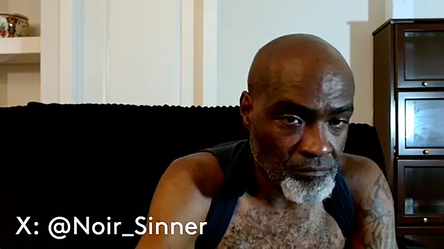 Snapshot of sinnernoir chatting on June 14, 2026, 2:35 am sinnernoir online show from June 14, 2026, 2:35 am