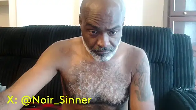 Snapshot of sinnernoir chatting on July 19, 2026, 6:33 pm sinnernoir online show from July 19, 2026, 6:33 pm