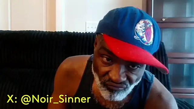Snapshot of sinnernoir chatting on July 23, 2026, 3:54 pm sinnernoir online show from July 23, 2026, 3:54 pm