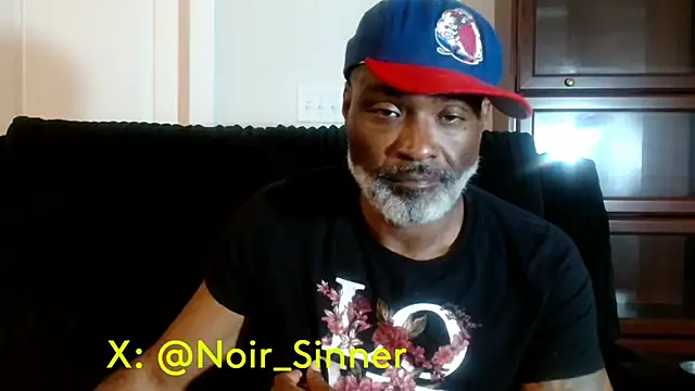Snapshot of sinnernoir chatting on July 24, 2026, 4:43 am sinnernoir online show from July 24, 2026, 4:43 am