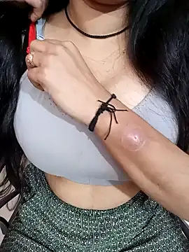 Snapshot of cute-neha70 chatting on February 4, 2025, 3:11 am cute-neha70 online show from February 4, 2025, 3:11 am