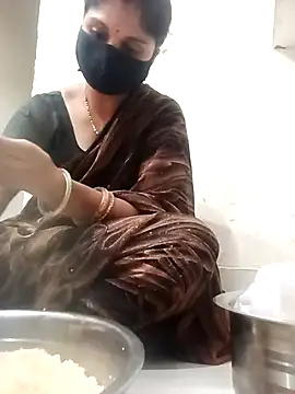 Cute-Aadhvita online show from November 2, 2025, 12:18 pm