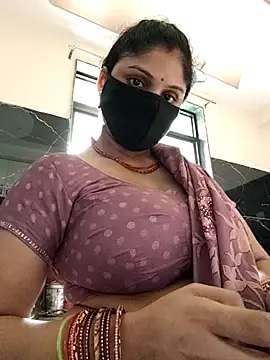 Snapshot of Cute-Aadhvita chatting on July 22, 2026, 5:10 am Cute-Aadhvita online show from July 22, 2026, 5:10 am