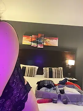 Snapshot of ImImmy chatting on December 17, 2024, 5:26 pm ImImmy online show from December 17, 2024, 5:26 pm