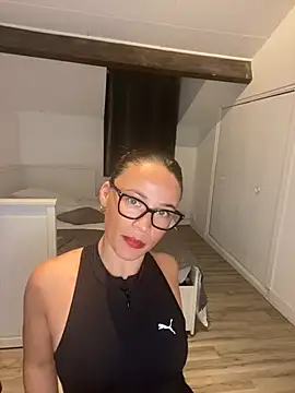 Snapshot of ImImmy chatting on December 27, 2024, 6:42 pm ImImmy online show from December 27, 2024, 6:42 pm