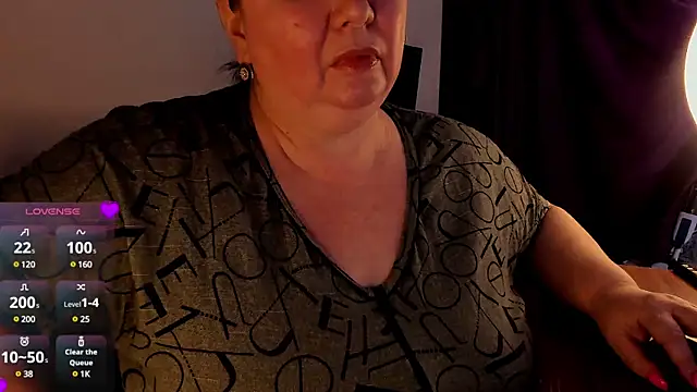 Snapshot of SexxyDreams1 chatting on March 5, 2025, 6:23 am SexxyDreams1 online show from March 5, 2025, 6:23 am