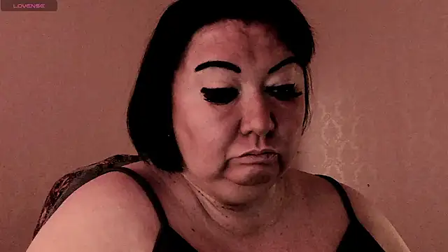 SexxyDreams1 online show from February 7, 2026, 3:54 am