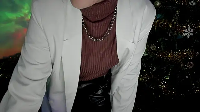 Snapshot of LinaTruly chatting on January 2, 2025, 7:40 pm LinaTruly online show from January 2, 2025, 7:40 pm