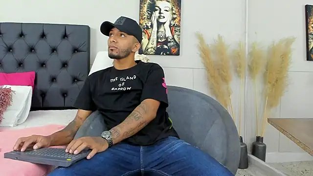 Robin Rief online show from March 9, 2025, 3:22 am