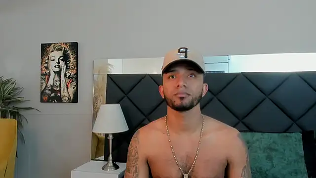 Robin Rief online show from November 9, 2025, 3:38 am