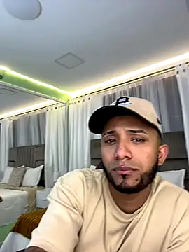 Robin Rief online show from December 21, 2025, 3:57 am