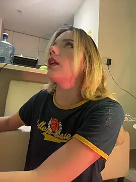 NicoleCut online show from March 13, 2026, 11:22 pm