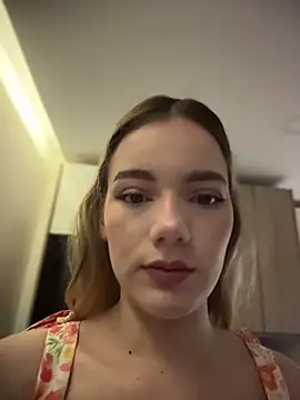 Snapshot of NicoleCut chatting on July 12, 2026, 9:22 am NicoleCut online show from July 12, 2026, 9:22 am