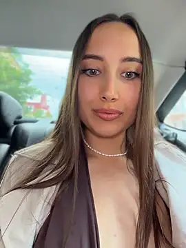 VelvetVixenI online show from July 14, 2026, 4:02 pm