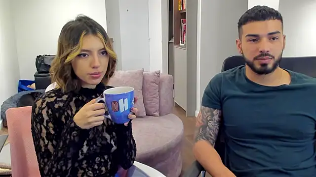 Snapshot of savage_sweethearts chatting on March 2, 2025, 2:41 am savage sweethearts online show from March 2, 2025, 2:41 am