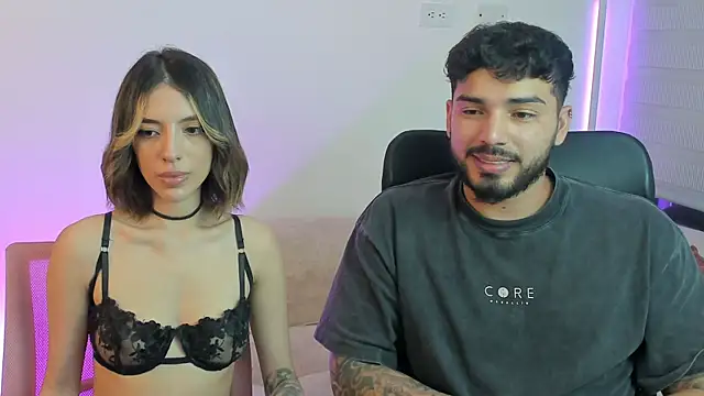 Snapshot of savage_sweethearts chatting on September 25, 2025, 2:04 am savage sweethearts online show from September 25, 2025, 2:04 am