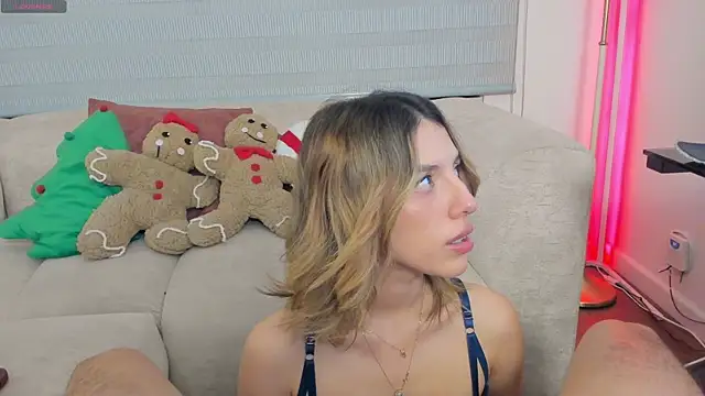 Snapshot of savage_sweethearts chatting on December 18, 2025, 3:56 am savage sweethearts online show from December 18, 2025, 3:56 am