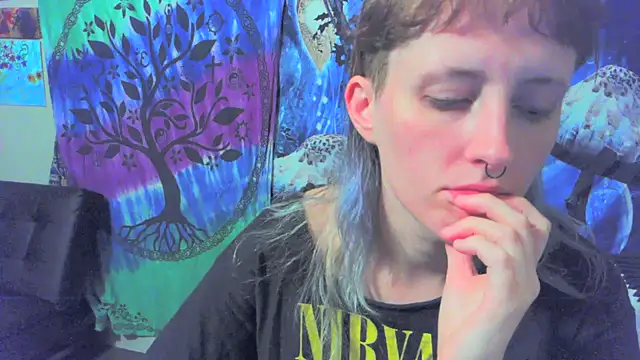 Snapshot of _hellostormy_ chatting on October 2, 2025, 9:27 am hellostormy online show from October 2, 2025, 9:27 am