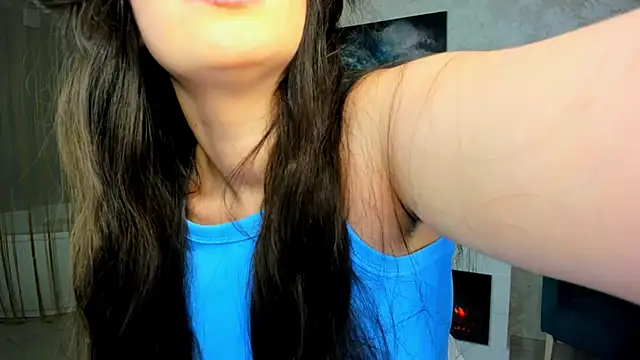 Snapshot of AlluringAriel chatting on May 28, 2026, 10:12 am AlluringAriel online show from May 28, 2026, 10:12 am