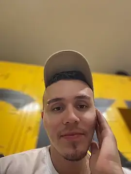 adam-rivera online show from April 26, 2026, 7:22 pm